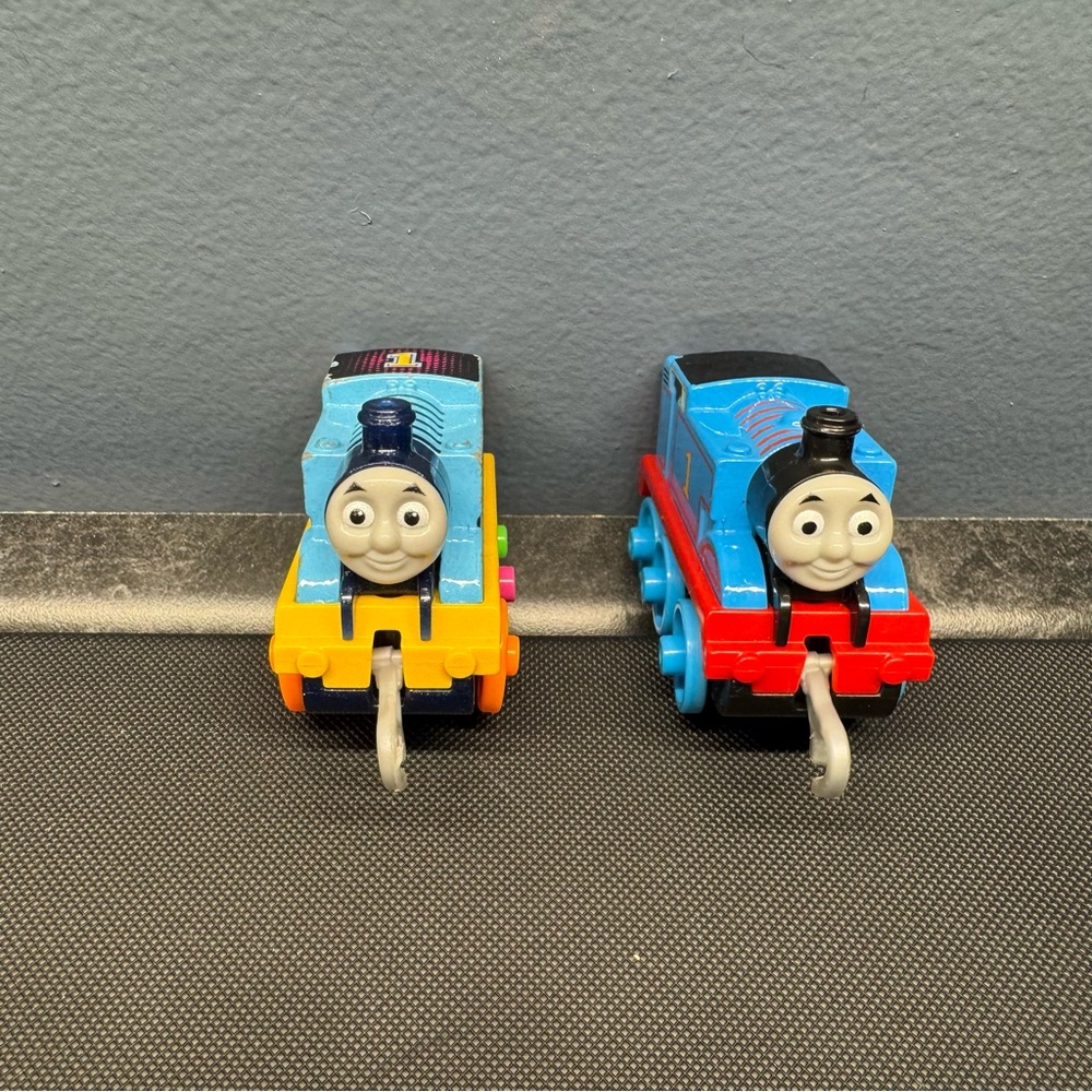 Thomas & Friends Push Along Metal Engine- Thomas the Train cars